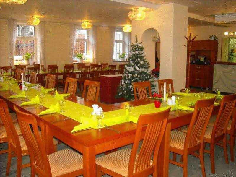 Hotel Epocha 야노프 나트 니소우 외부 사진